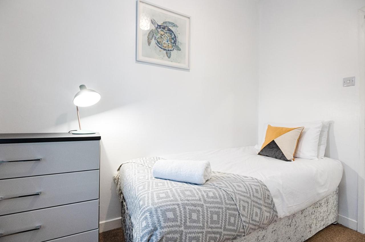 Parking, Smart Tv'S In All Rooms! Swansea Exterior foto