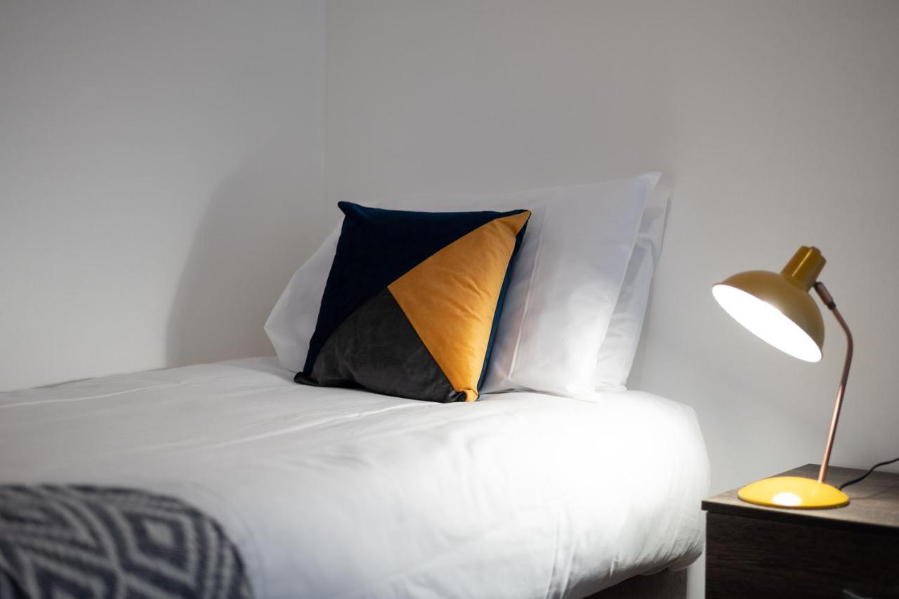Parking, Smart Tv'S In All Rooms! Swansea Exterior foto
